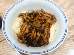 肉丝葱油拌面-君东记本帮面馆(天钥桥路店)