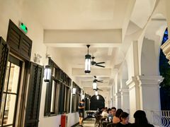 -星巴克臻选(广州沙面店)