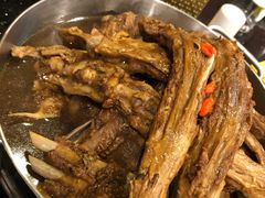 草原三羊开泰大锅-蝎王府羊蝎子(北大地店)