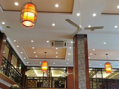-侬佳蒸菜馆(听潮店)