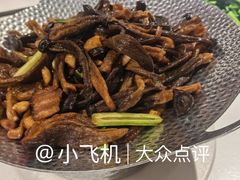 干锅腊肉炒鹿茸菌-小放牛炒菜馆(裕华万达店)
