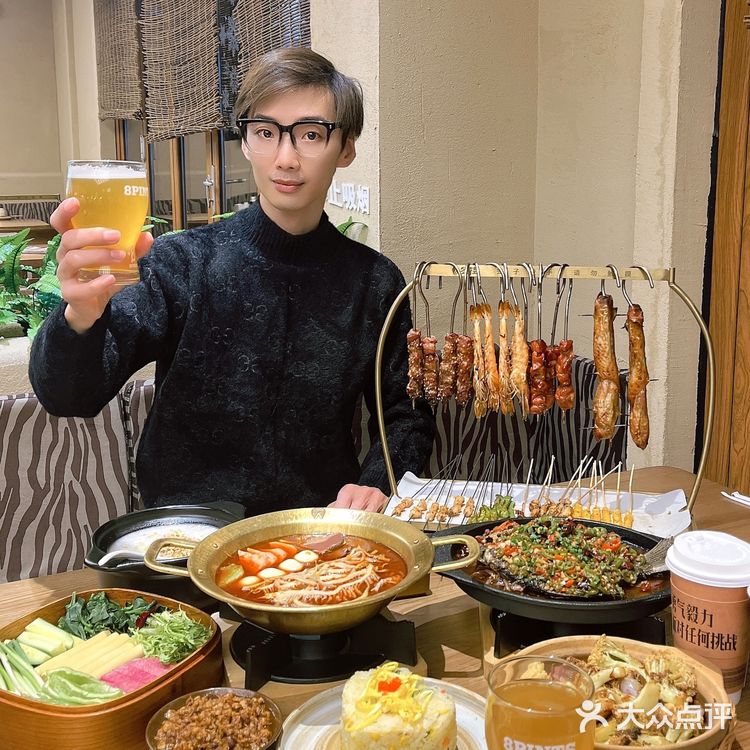 上海最大的烧烤店来银亭路啦，这缸烤的味道真是绝了！ 