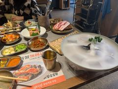 -草家酱蟹炭火烤肉店(珲春南路一店)