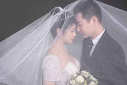 点击看大图 -挪娅婚纱摄影皇家会所