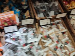 -来伊份(我格广场武宁路店)