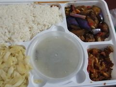 -洞庭土菜小炒馆(易发广场店)