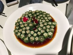 -八府香鸭·啫啫煲(华山路店)