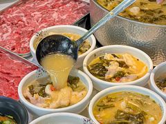 -德林酸菜鱼火锅(南丹店)