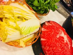 -鲜入围煮花胶鸡海鲜火锅