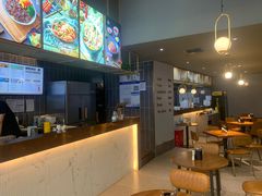 -POKEE VIA&Brunch·维娅(重庆来福士店)