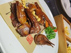 脆皮乳鸽-朕之味(龙湖·西城天街店)