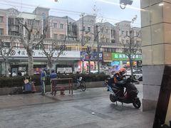 -百联临沂购物中心(临沂路店)