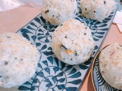 金枪鱼手抓饭饭团-小岛餐厅