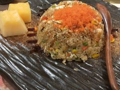蟹子三文鱼炒饭-鲔屋寿喜烧