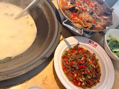 -陈大锅·岳阳鱼馆·地道岳阳菜(美食街店)