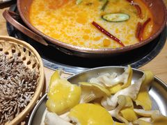 -洱火云南酸菜牛肉火锅(石景山当代商城店)