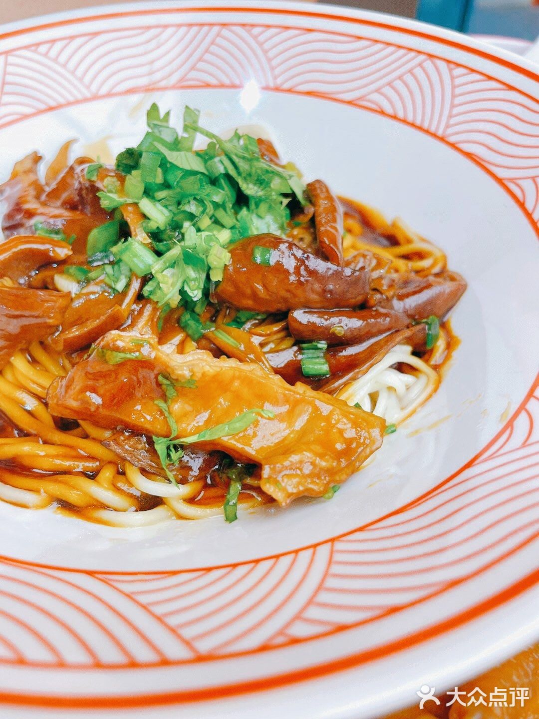 广州美食//上海特色  鸿运里•弄堂牛蛙面‼️