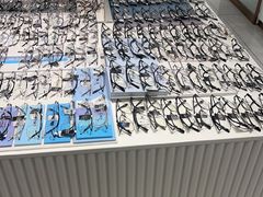 -J-Optical佳视明眼镜·蔡司视觉(青岛金茂览秀城店)