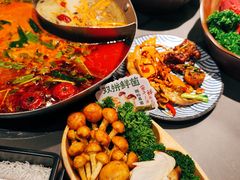 -楠小云·云南鲜牛野生菌自助火锅(九眼桥店)