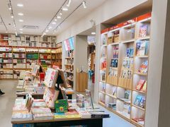 -新华传媒教材书店(中山南二路)