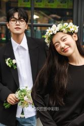 -雪中彩影婚纱摄影·微光艺术中心