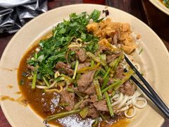 -方铲铲·成都板凳面(滨江银泰店)