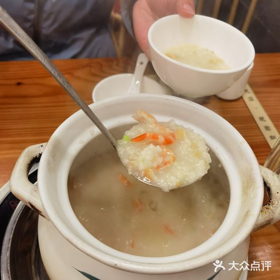 潮膳海鲜砂锅粥(镜湖店)