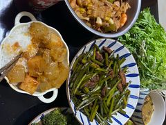 -多嘴肉蟹煲(万达店)