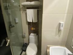 -豪泰168酒店(无锡上马墩靖海地铁站店)