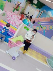 -孩子王(昆山招商花园城店)