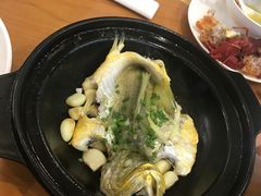 -虾弄弄海派小龙虾·牛羊蝎子火锅