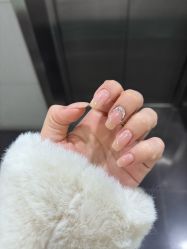 -丽心自助美甲美睫