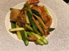 -穹六人间 people 6(岳阳路店)