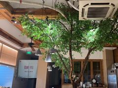 -蜜桃餐厅·伴山(湖滨商业街店)