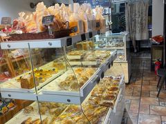 面包甜点陈列柜-KOMUGI 小麦家(新地假日广场店)