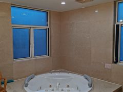 -上海怡沁园度假酒店