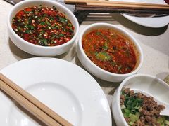 -海底捞火锅鲜切牛肉主题店(长寿路店)