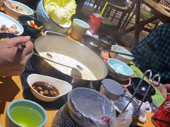 -洪氏嗨捞·广东猪肚鸡·椰子鸡火锅(西咸万象城店)