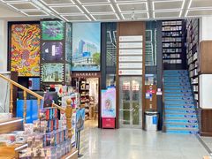 -新华书店(新街口旗舰店)