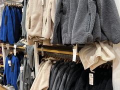 -优衣库(银川新华百货CCMall店)