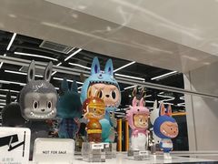 -泡泡玛特POPMART(侨福芳草地店)