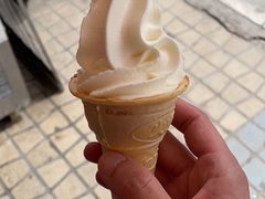 -古老冰山特色冰淇淋店(艾提尕尔店)