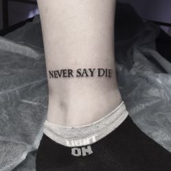 -蜉蝣刺青纹身定制