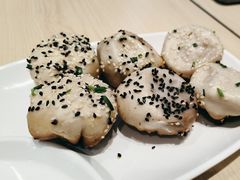 -小杨生煎(金山百联购物中心3楼店)