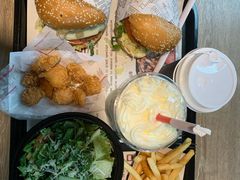 -The Habit Burger Grill 哈比特汉堡(复兴soho店)