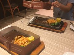 -必胜客(环球店)