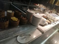 -飨食汇全日制餐厅·昆山皇冠假日酒店(九方店)