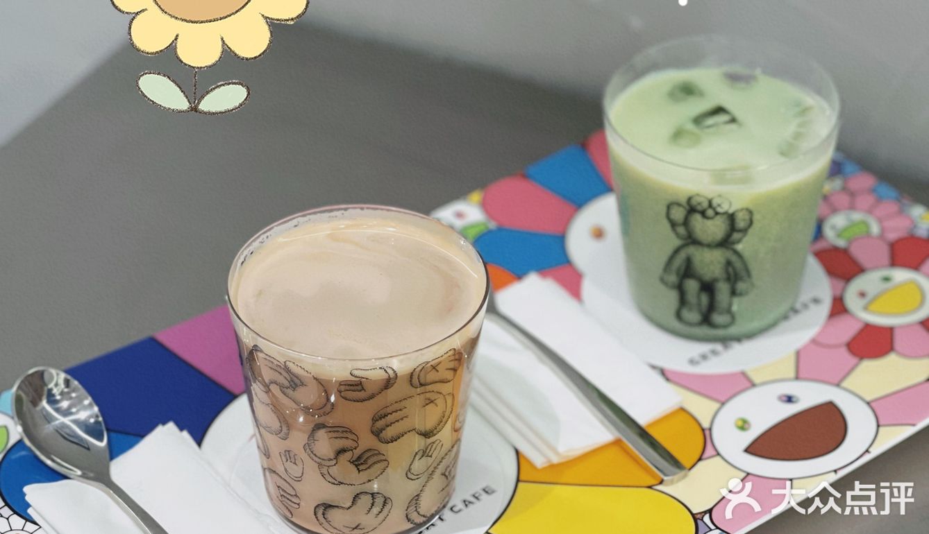 🔥杭州新店｜西湖边坠好逛的潮玩咖啡店‼️