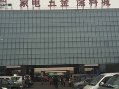 -YOGO优果密室逃脱(新佳丽广场店)
