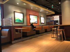 大堂-The Habit Burger Grill 哈比特汉堡(复兴soho店)
